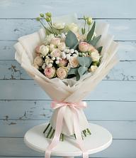 Букет цветов из:  Розы и Лизиантусы в Романово