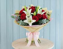 Букет цветов из:  Лилии и Розы #REPLACE_PRED# Романово