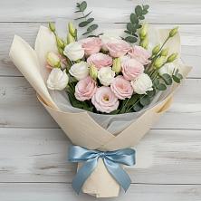Букет цветов из:  Лизиантусы в Романово